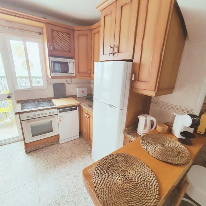 Soleada Casa En Nerja Villa Luaran gambar